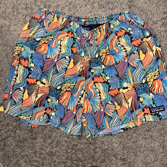 Patagonia woman’s shorts - Picture 3 of 9
